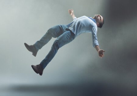 آسیب شناسى خلأهاى زندگى